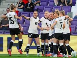 库里与巴特勒双双砍下30+分，勇士却连败三场，外线命中率惨淡令人心痛